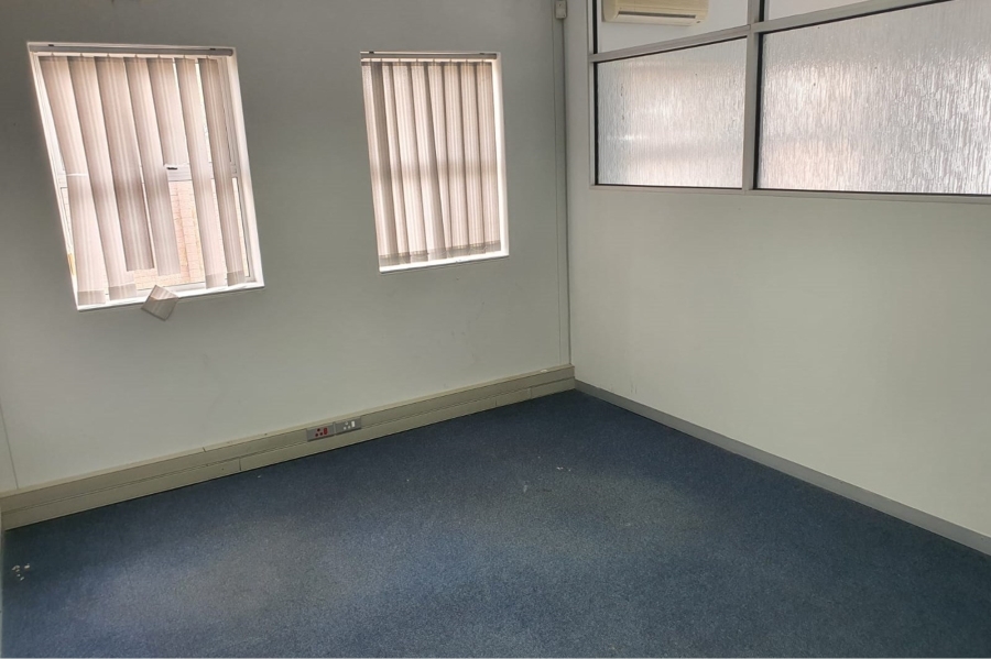To Let commercial Property for Rent in Walmer Eastern Cape